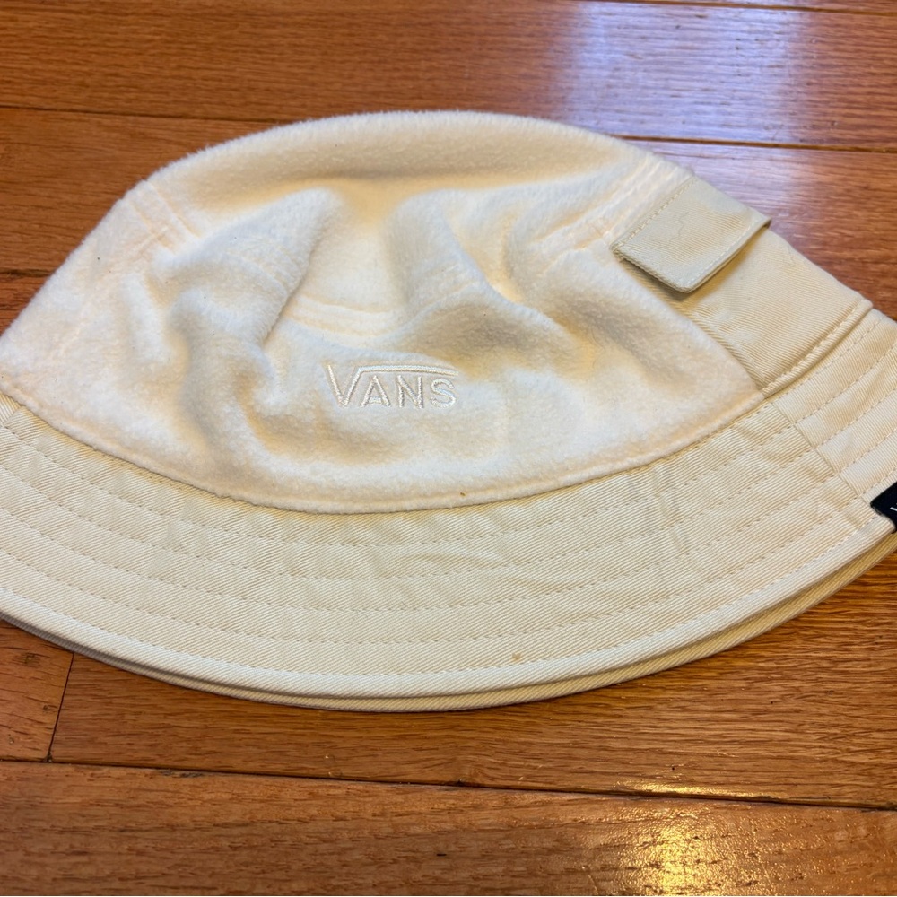 Vans Off-White Bucket Hat